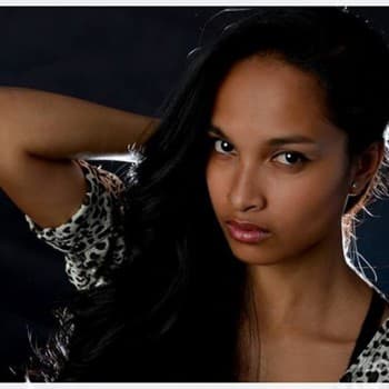 Profil de Nahla, 34 ans, Femme sexe à Albas (Aude)