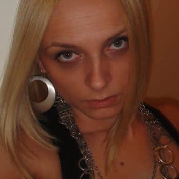 Profil de Mona, 28 ans, Femme sexe à Aucazein (Ariège)