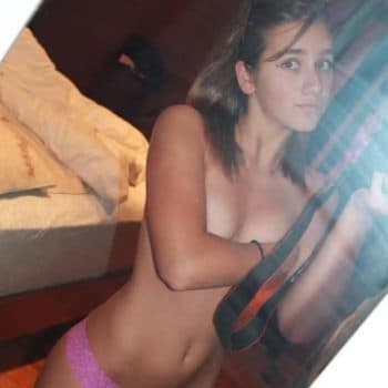 Carmen - Femme sexe à Champvans-les-Moulins Profil de Carmen, 27 ans, Femme sexe à Champvans-les-Moulins (Doubs)
