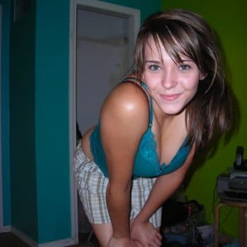 Profil de Naila, 34 ans, Femme sexe à Chabrac (Charente)