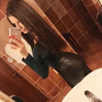 Profil de Lilas, 25 ans, Femme sexe à Faucon-de-Barcelonnette (Alpes-de-Haute-Provence)