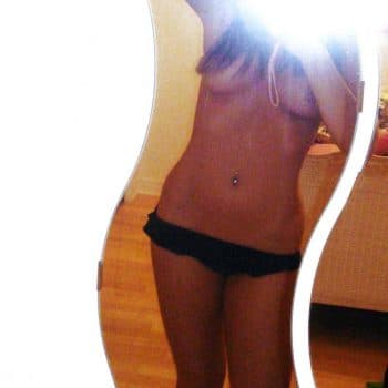 Loubna - Femme sexe à Régina Profil de Loubna, 29 ans, Femme sexe à Régina (Guyane)