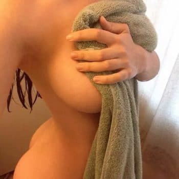 Céleste - Femme sexe à Châteaulin Profil de Céleste, 27 ans, Femme sexe à Châteaulin (Finistère)