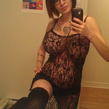 Evie - Femme sexe à Courson-les-Carrières Profil de Evie, 34 ans, Femme sexe à Courson-les-Carrières (Yonne)