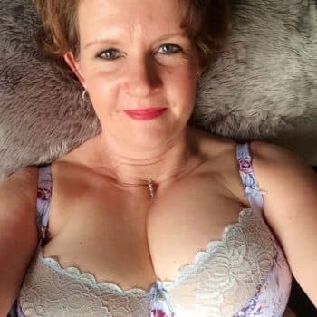 Profil de Scarlett, 27 ans, Femme sexe à Breteuil (Oise)