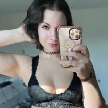 Aylin - Femme sexe à Neuilly-sur-Seine Profil de Aylin, 21 ans, Femme sexe à Neuilly-sur-Seine (Hauts-de-Seine)
