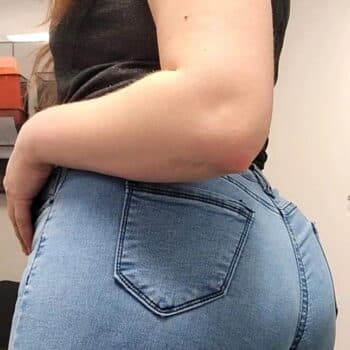 Profil de Uriel, 35 ans, Femme sexe à Igny (Essonne)