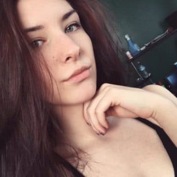 Sofya - Femme sexe à Gron Profil de Sofya, 22 ans, Femme sexe à Gron (Cher)